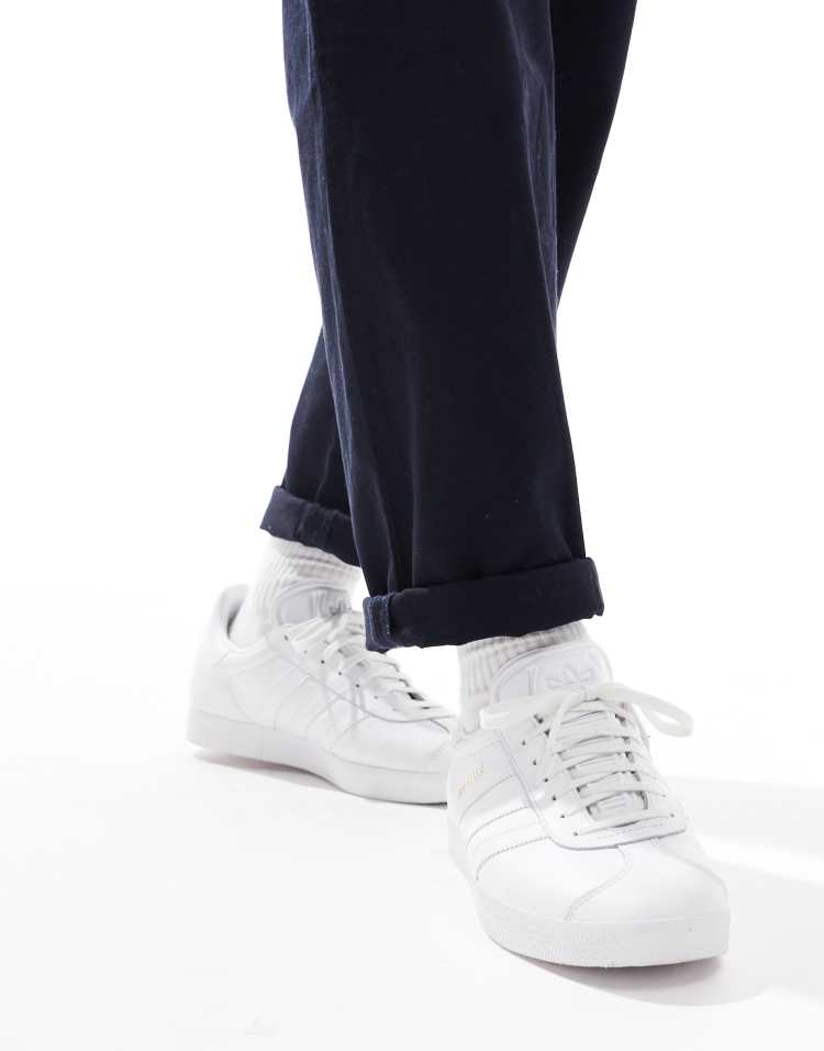 adidas Originals – Gazelle – Trippelvita sneakers - view 1