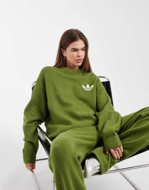 adidas Originals - Gebreide trui en broek in olijfgroen, 2 van 3