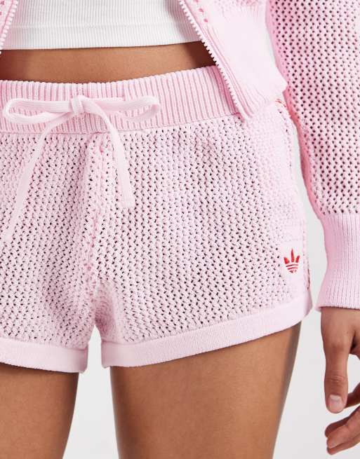 adidas Originals – Gehäkelte Shorts in Rosa, 3 von 5
