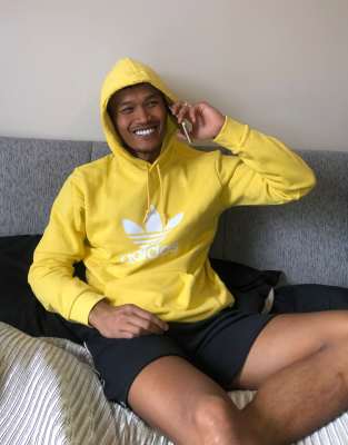 gelber adidas pullover