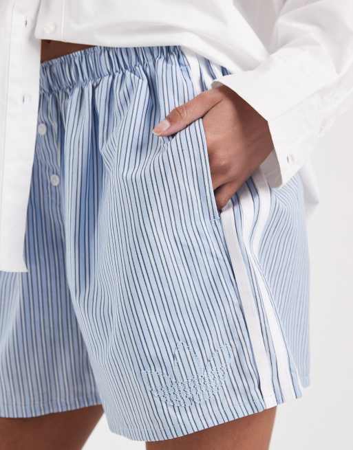 adidas Originals gestreifte Shorts im Boxer-Stil in Blau, 4 von 5