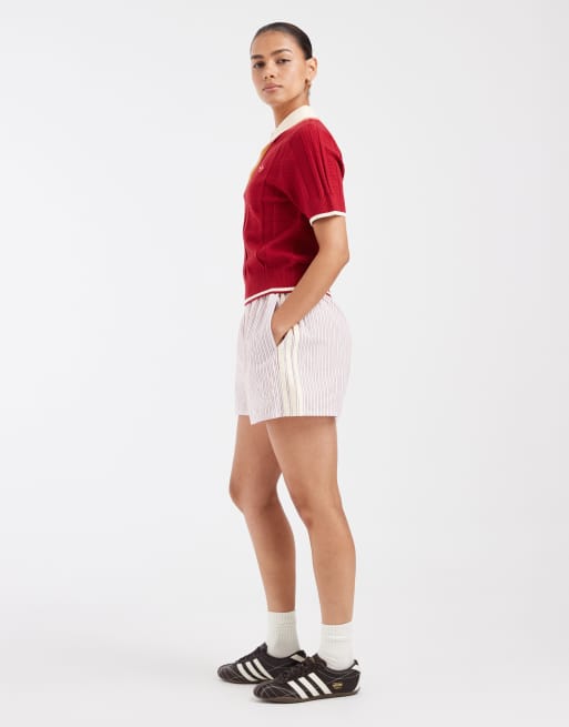adidas Originals gestreifte Shorts im Boxer-Stil in Rot, 2 von 5