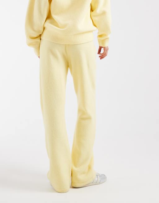 adidas Originals – Gestrickte Trainingshose in Buttergelb mit weitem Bein, 5 von 5