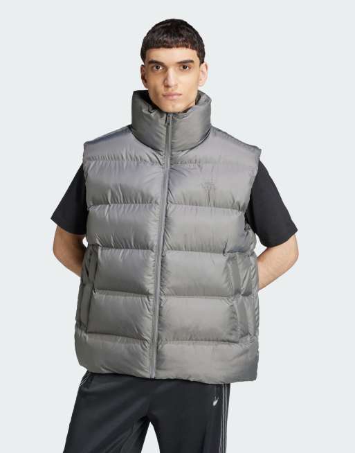 adidas Originals Gilet imbottito grigio tono su tono