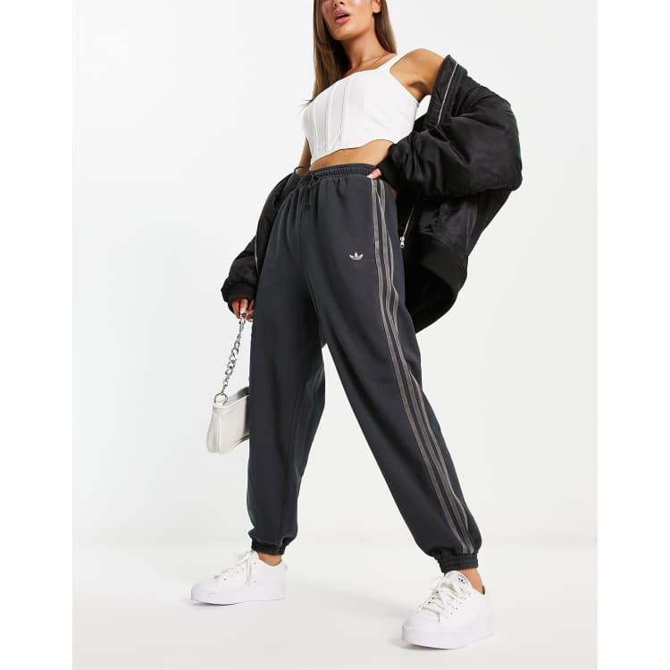 Carbon joggers deals