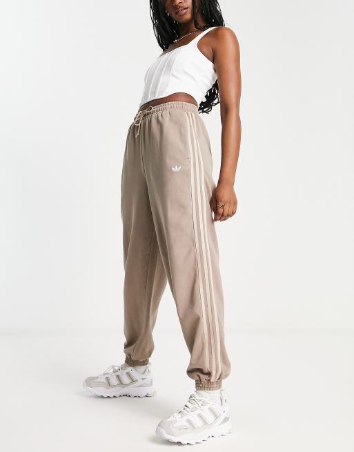 Adidas best sale joggers ladies