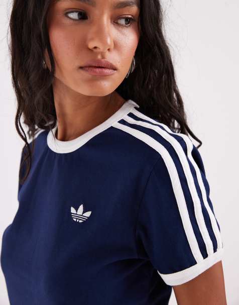 adidas Originals – Granatowy dopasowany T-shirt z trzema paskami - view 1