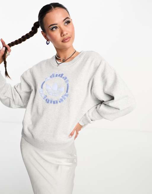 Glad fragment tusind adidas Originals Graphic Logo Play sweatshirt in light gray | ASOS