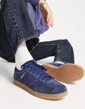 adidas Originals gum sole Gazelle gum sole trainers in navy