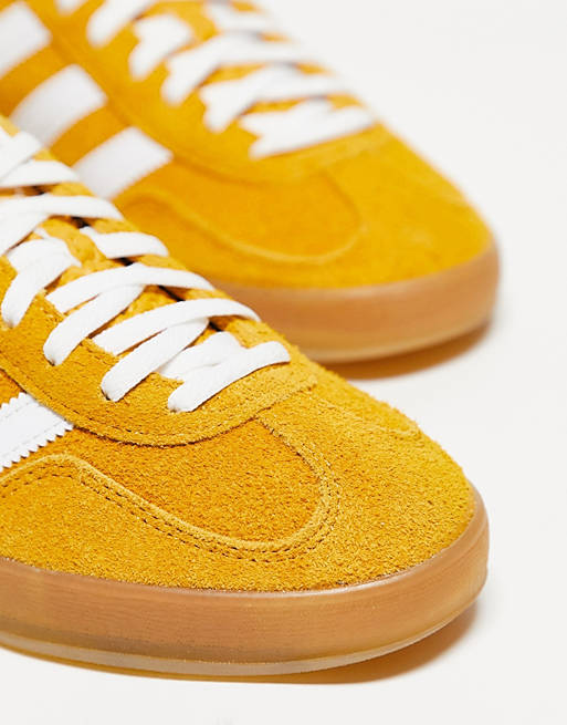 Mansión punto contar adidas Originals gum sole Gazelle Indoor sneakers in mustard yellow | ASOS