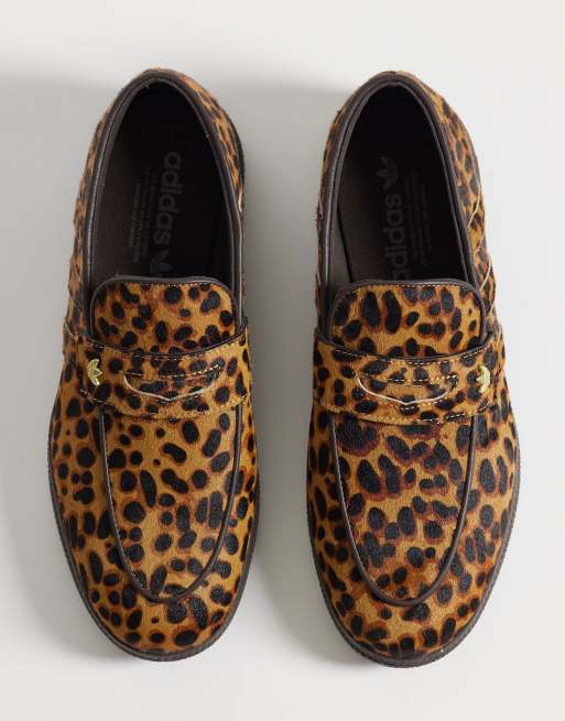adidas Originals – Handball – Loafer mit Leopardenmuster , 3 von 5