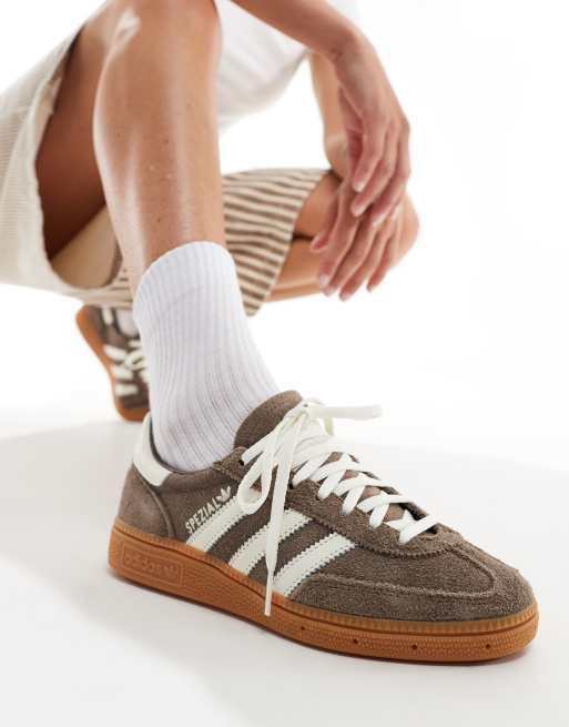 adidas Originals - Handball Spezial - Brune og hvide sneakers med gummisål