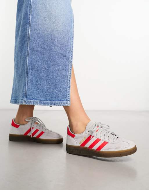 adidas Originals – Handball Spezial – Buty sportowe w kolorze szarym i czerwonym na gumowej podeszwie 