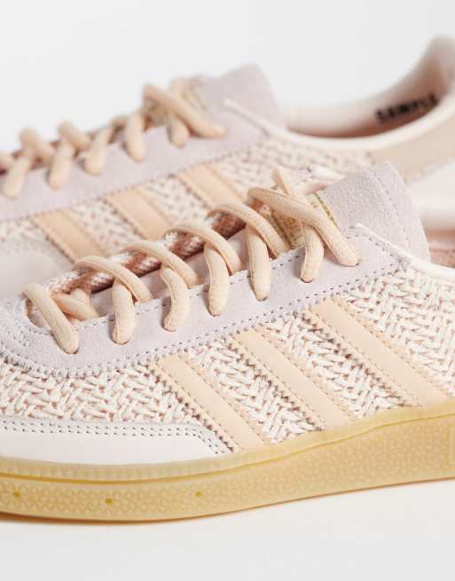 adidas Originals – Handball Spezial – Sneaker in Babyrosa mit Häkel-Optik, 3 von 5