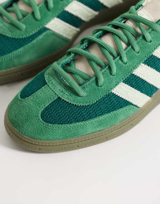 adidas Originals – Handball Spezial – Sneaker in Dunkelgrün mit 3 Streifen in Schlangen-Optik , 3 von 5