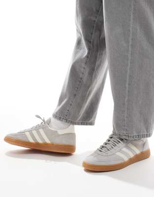 adidas Originals - Handball Spezial - Sneaker in Grau mit Gummisohle-Bunt