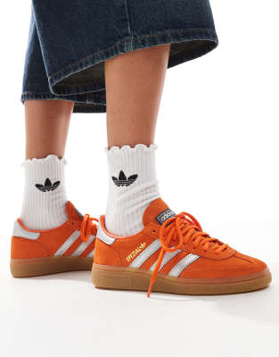 adidas Originals - Handball Spezial - Sneaker in Orange und Silber mit Gummisohle