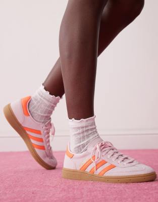 adidas Originals - Handball Spezial - Sneaker in Rosa und Orange-Rot