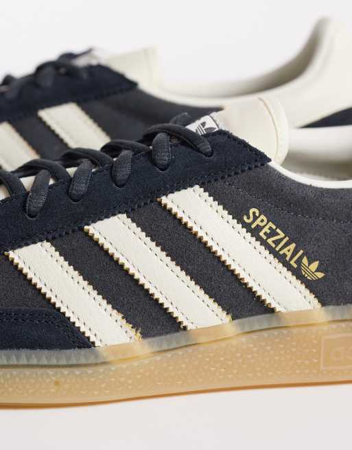 adidas Originals – Handball Spezial – Sneaker in Schwarz und Weiß , 4 von 5