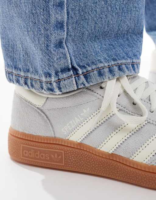 adidas Originals – Handball Spezial – Sneaker in Silber und Weiß mit Gummisohle, 5 von 5