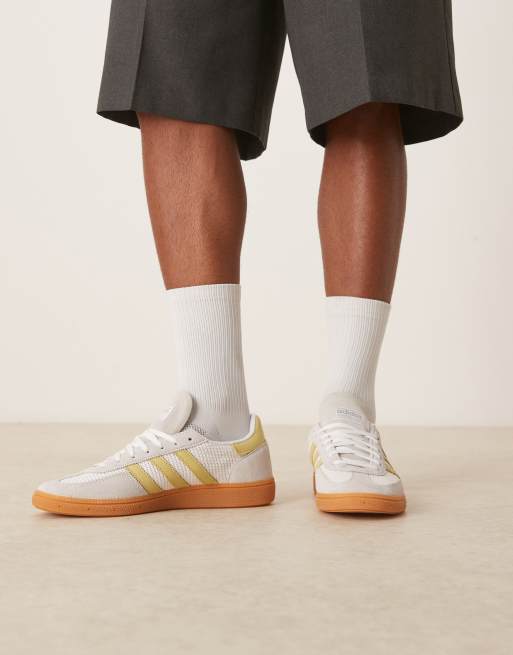 adidas Originals – Handball Spezial – Sneaker in Weiß und Gelb