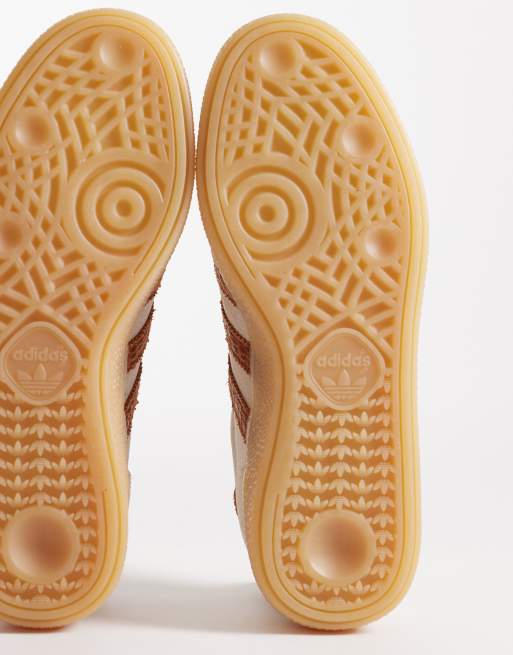 adidas Originals – Handball Spezial – Sneaker in Wollweiß mit drei Streifen in Kroko-Optik , 5 von 5