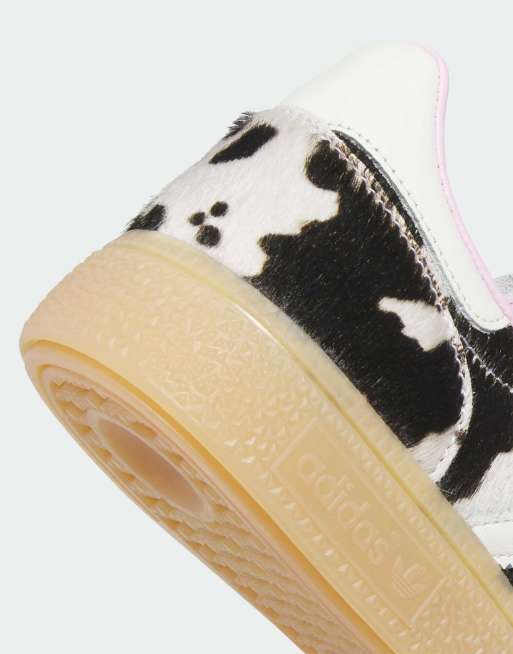adidas Originals Handball Spezial Sneaker mit Kuhprint und babyrosa Schnürsenkeln, 3 von 4