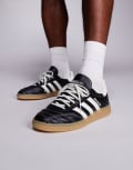 [adidas Originals] adidas Originals Handball Spezial sneakers in black and white stitch with gum sole 40 BLACK