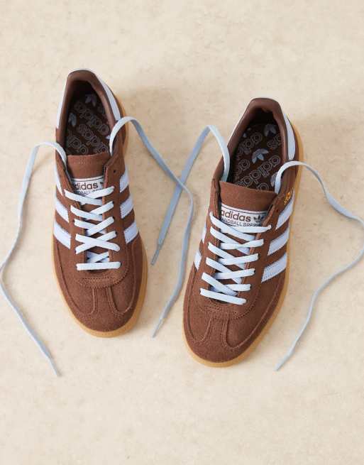  Handball Spezial ブラウン ブルー adidas Originals Handball Spezial sneakers in brown and blue | ASOS