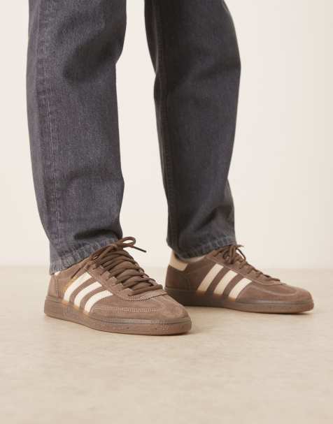 adidas Originals - Handball Spezial - Sneakers in bruin en crème - view 1