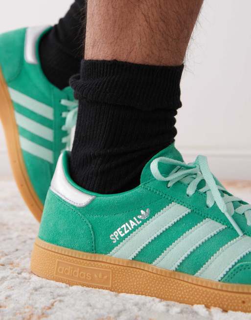 adidas Originals Handball Spezial sneakers in light green