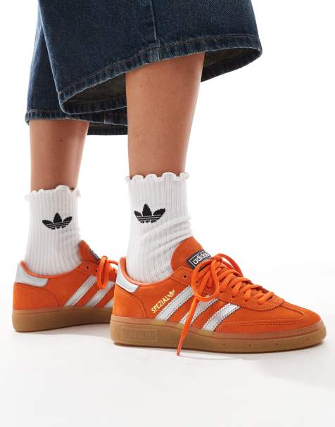 adidas Originals - Handball Spezial - Sneakers met rubberen zool in oranje en zilver - view 1