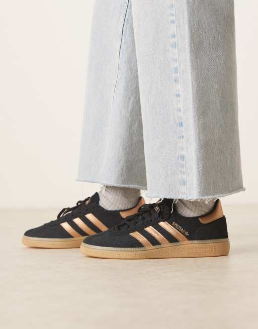 adidas Originals – Handball Spezial – Svarta och bronsfärgade sneakers