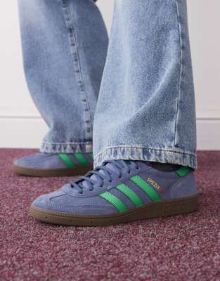 adidas Originals adidas Originals Handball Spezial trainers in navy and green