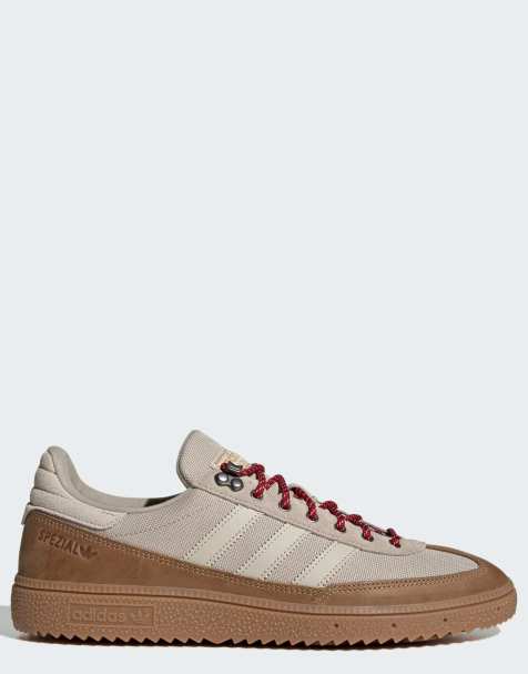 adidas Originals Handball spezial WTR buty sportowe w kolorze beżowym i złamanej bieli z jasnobrązową podeszwą - view 1