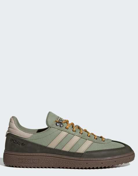 adidas Originals Handball spezial WTR Sneaker in Khaki und Wollweiß mit brauner Sohle - view 1