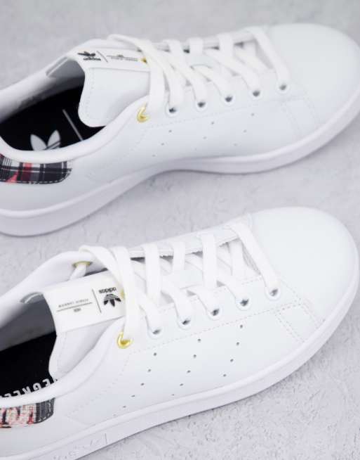 Stan smith her hot sale