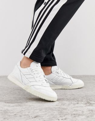 adidas white classic