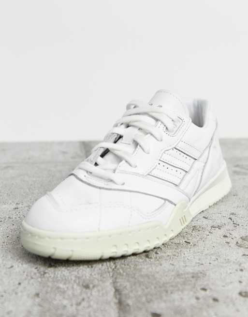 Adidas originals x home of classics 2025 edition – a.r – weiße sneaker