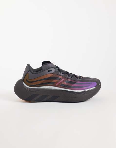 adidas Originals Hyperboost Euphoria LT sneakers i mørk kulfarve med orange og lilla detaljer - view 1