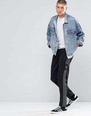 outfits with adidas joggers