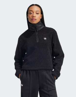 adidas Originals - Jacke aus Teddy-Fleece in Schwarz mit kurzem Reißverschluss