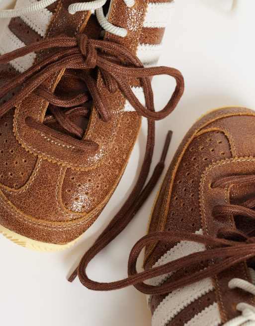 adidas Originals Japan baskets marron châtaigne et blanc avec double laçage, 2 de 5