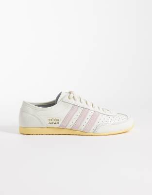  Japan decon trainers in cream with pink 3 stripe