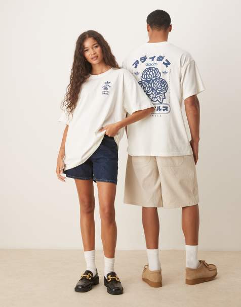 adidas Originals – Japan Florals – Naturvit t-shirt med blommigt tryck och japansk text - view 1