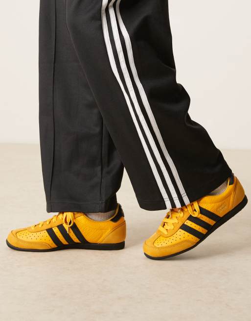 adidas Originals - Japan - Gule/sorte sneakers | ASOS