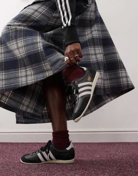 adidas Originals Japan low sneakers in black and white - view 1