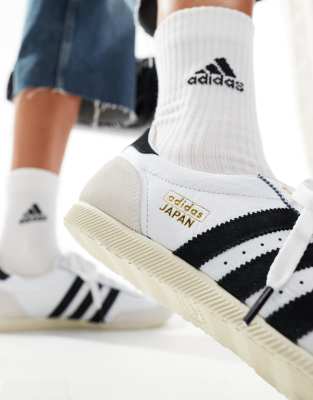 Japan low sneakers in white and black