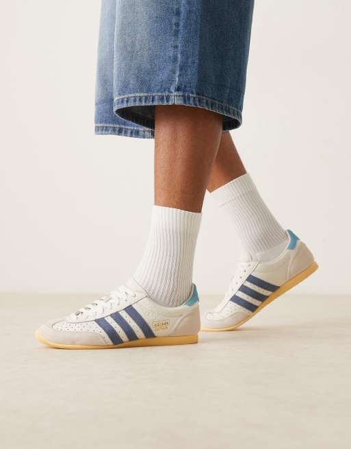 adidas gazelle silver green womens adidas Men's Court Team Bounce 2.0 Indoor Shoe