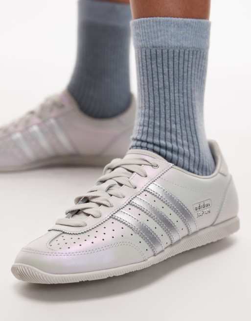 adidas Originals – Japan – Sneaker in perlmuttfarbenem Silber , 3 von 5